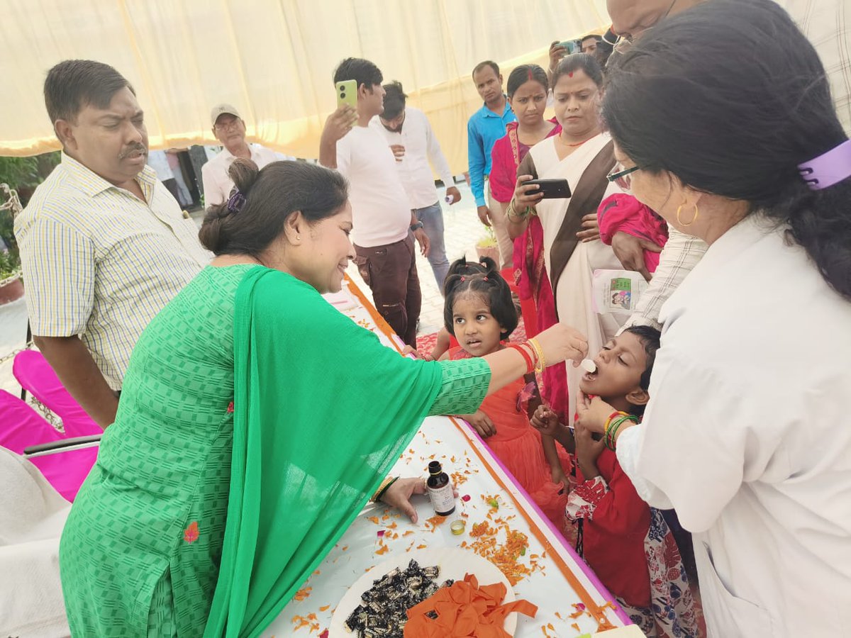 ManojShukul's tweet photo. Say "Yes" when your child receives #VitaminA
Vitamin A supplimentation, a month long activity has been started across all 75 districts of #UttarPradesh today on 16th August. 
Children aged 9months to 5yrs will receive  their respective dose at #VHNDs by #ANMs @nhm_up @icds_up https://t.co/wIywOwPQ1J