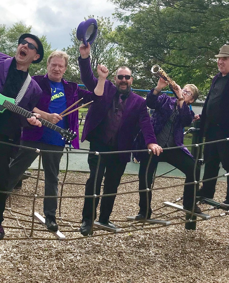 blowjangles's tweet photo. Catch us this Friday at The Dog Inn #belthorn from 7.30pm. Come and join us!
#weareblowjangles #hirethehorns #letsjangle #enjoyyourself https://t.co/vDMKKEPxtd