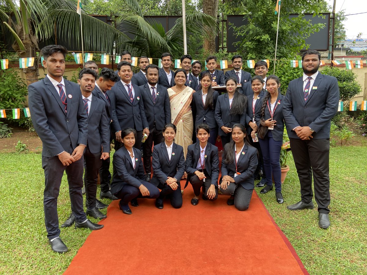 BccmBhubaneswar's tweet image. Bhavan’s Centre for Communication &amp;amp; Management, Bhubaneswar celebrated 77th Independence Day with great enthusiasm and patriotic fervour. 
#BCCM #BestManagementCollege #BestMBAInstitute #BestBschool #Bhubaneswar #Odisha #Education #PGDM #Admission #IndependenceDay