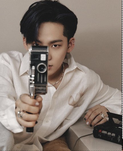 I LOVE THIS LOOK ON HYUNSUK 🥹