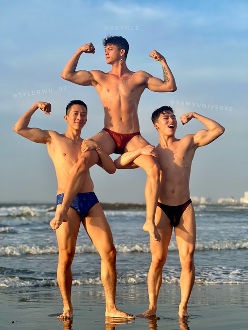 You can choose one to take home, which one do you choose? @keynle_ @samvuniverse https://t.co/NDzeTD