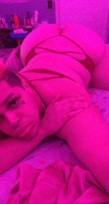 throw back to when i was a 19 y/o femboy 🫦🥰 https://t.co/SK32mBLMvl<a href="/tag/chubby"class="tags"><span>#chubby</span></a><a href="/tag/trans"class="tags"><span>#trans</span></a>