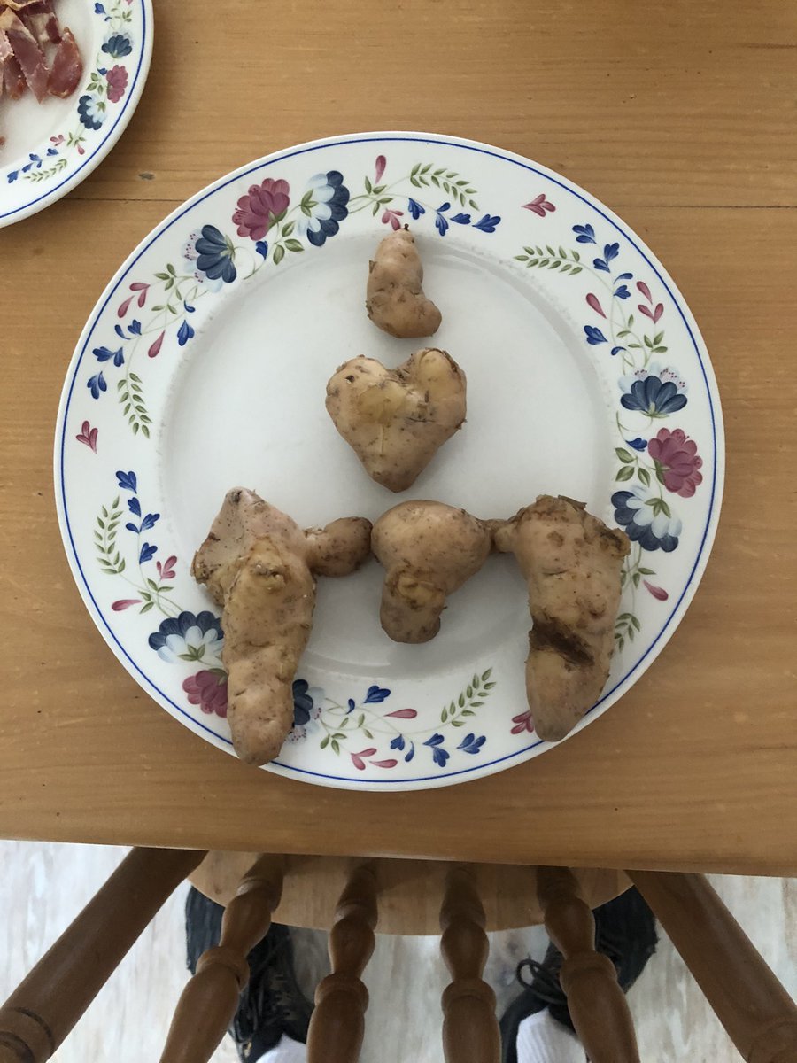 Rob Ross Russell tweet media