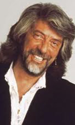 mariobianchi18's tweet photo. Il #16agosto 1943 è nato #ShelShapiro. Cantante, inglese naturalizzato italiano, frontman dei #Rokes, con l'Equipe 84 ed I Camaleonti la principale band del beat nostrano: 5 mln di dischi venduti. Dopo lo scioglimento nel 1970 intraprenderà la carriera di solista e di produttore. https://t.co/tCVzS8pQl3