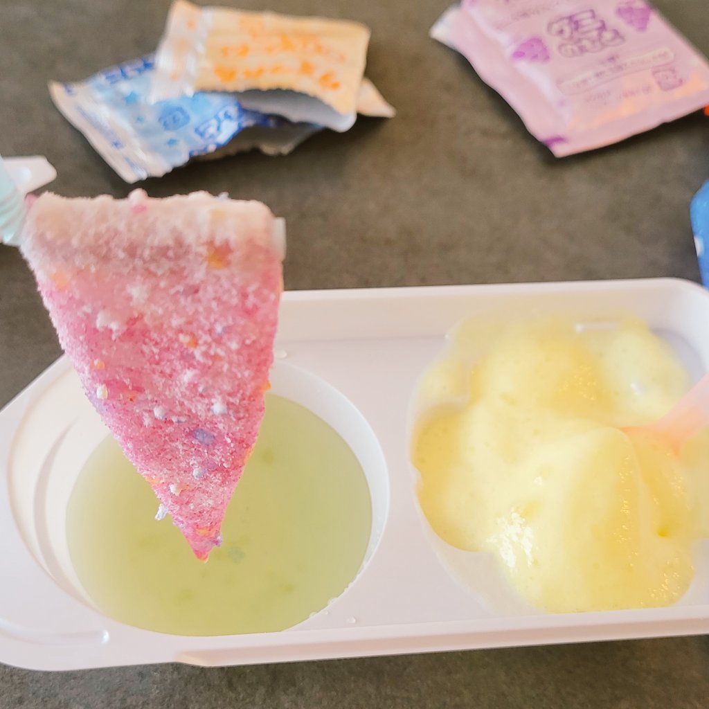 pikokochan's tweet photo. グミつれた👅
#知育菓子すき https://t.co/2WkKAgX6ob