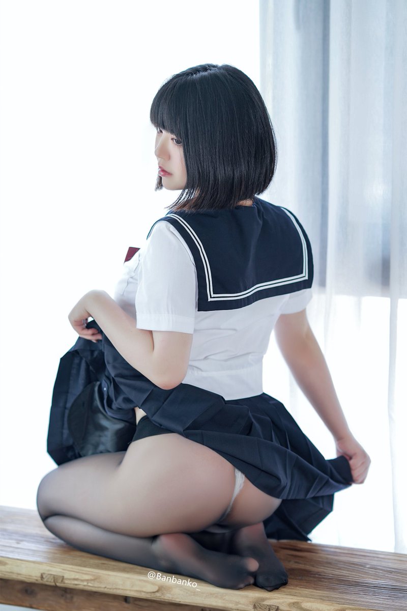 🫦JK黑丝，你是否也想看透黑丝下白色蕾丝内藏着的秘密！
From：半半子@Banbanko_ https://t.co/wVcZQj58ln