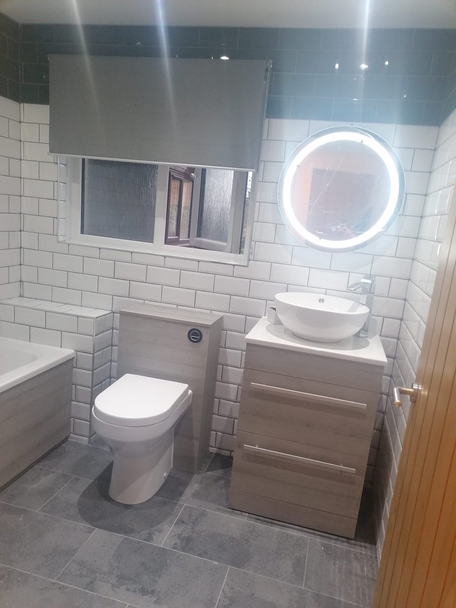 ElmJoiners's tweet photo. At ELM Joiners and Builders, we prioritize direct communication with our customers. When you choose us, you'll have the opportunity to deal directly with your fitter. No middlemen, no hassle. Experience a personalized and stress-free service with ELM Joiners and Builders! https://t.co/suVrD1eaX6