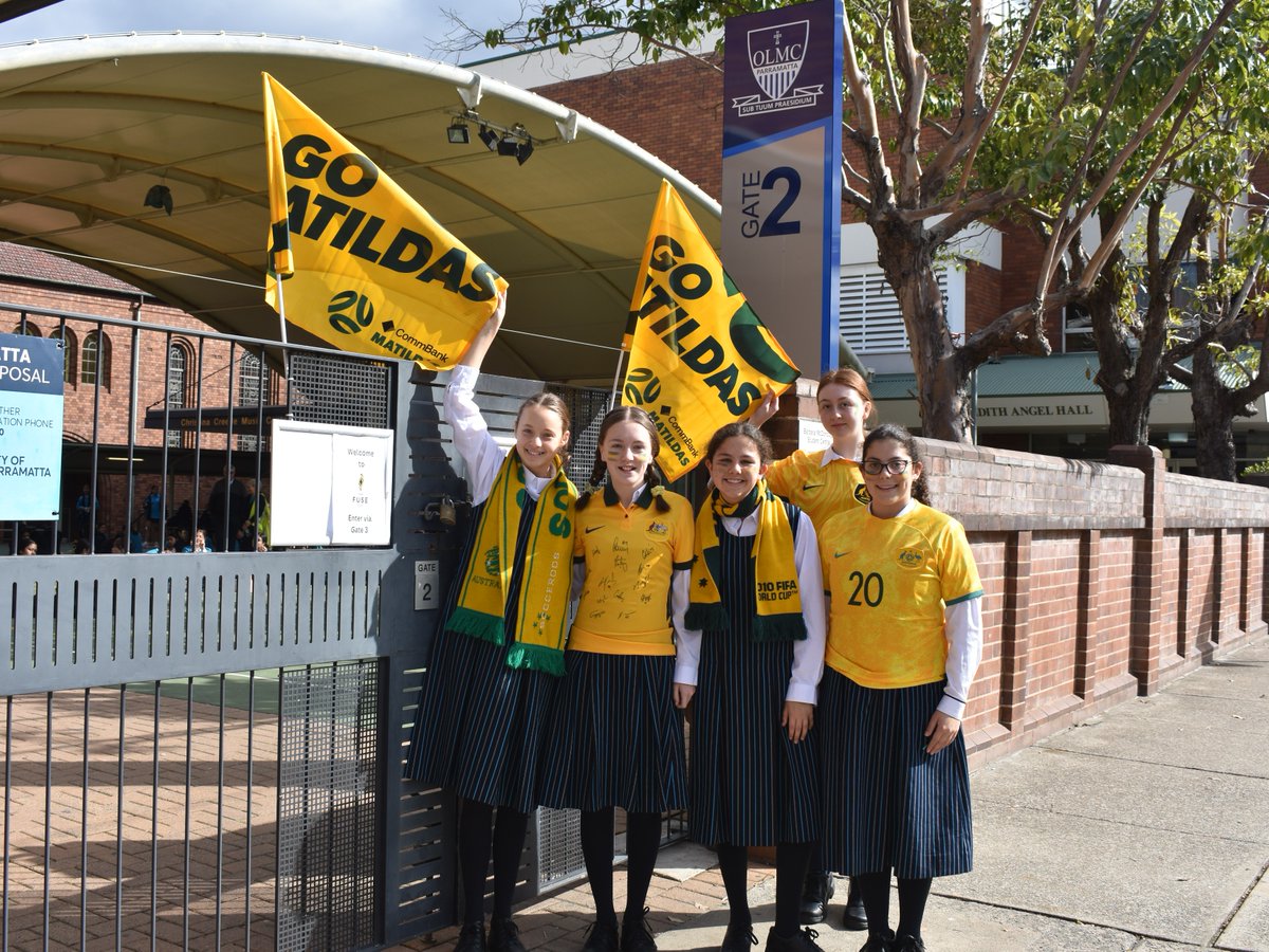 The College Newsletter - Term 3 - Week 5 is now available.
bit.ly/3OVbkNF
Photo: The College was a sea of green and gold today in support of the Mighty Matildas. Go Australia!
#matildas #FIFAWWC