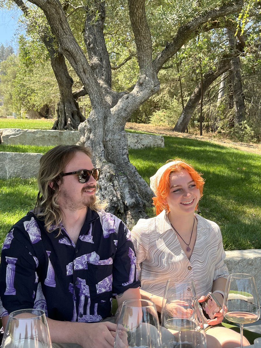 addinellee's tweet photo. i love u cali see u next time 🧡🧡 https://t.co/Ma4EOwmvCf