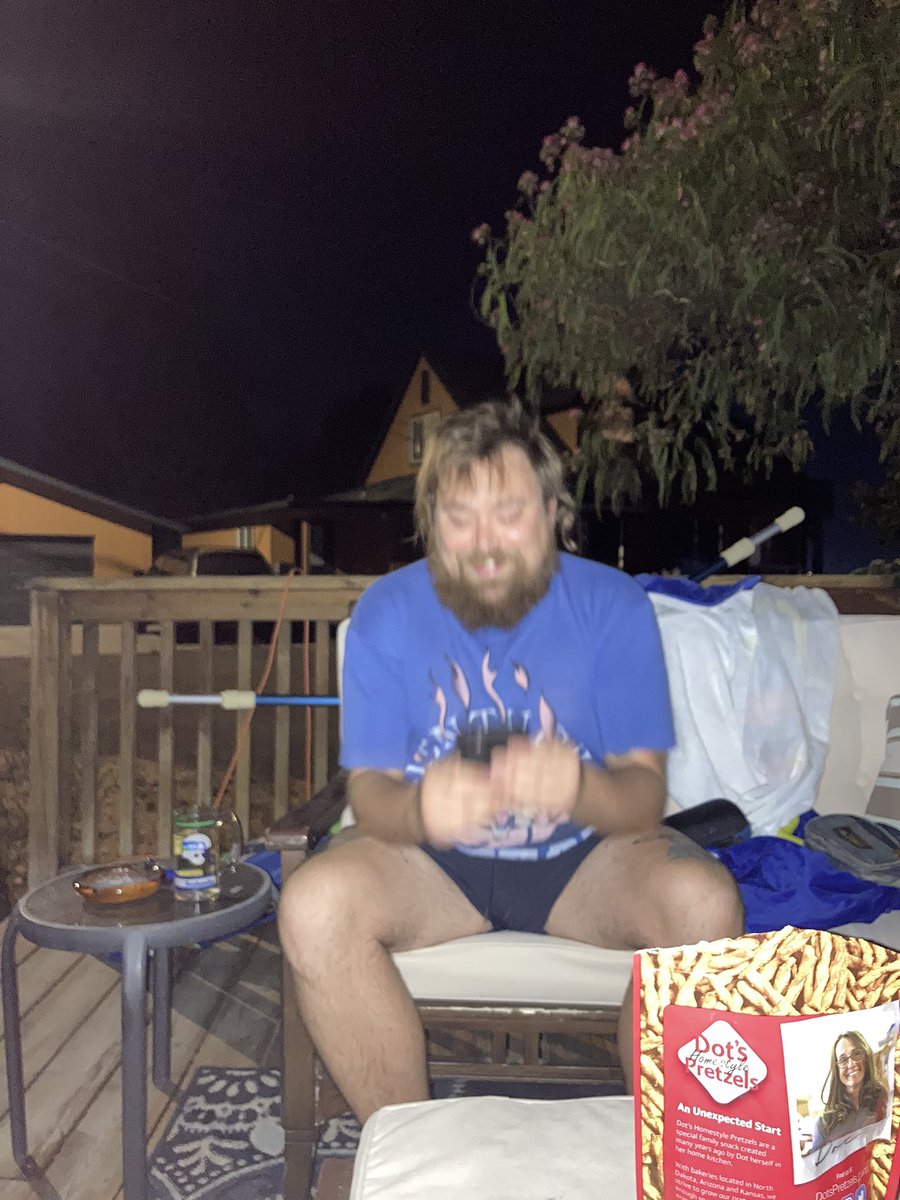 ecg7822's tweet photo. The (blurry) face of man loading his first underdog fast draft in months. And yes #uk2k https://t.co/dDmDfY0GHA
