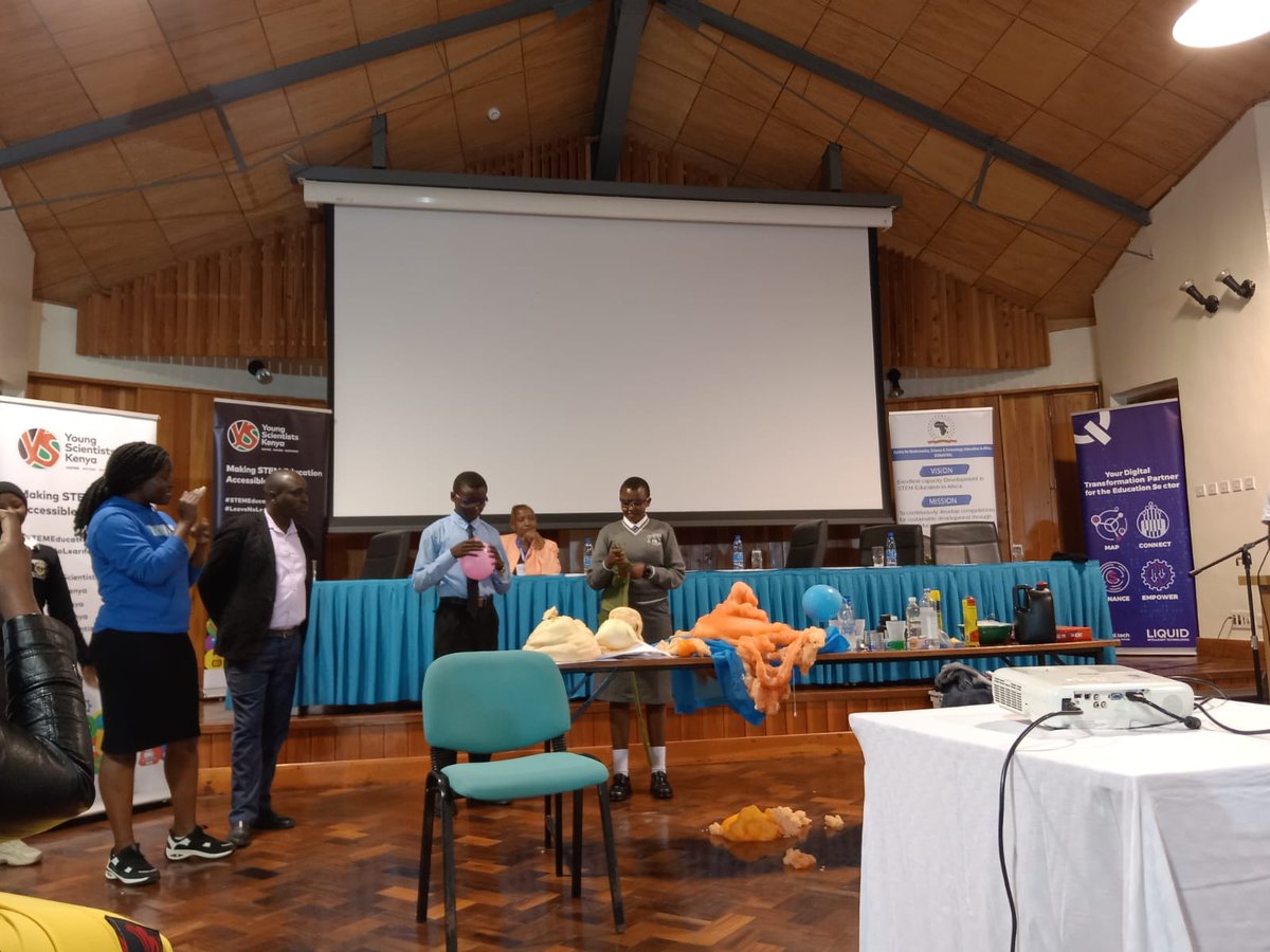 YSTKenya's tweet image. Science is FUUNNN!

We had a brilliant showcase of scientific experiments that were curated specifically  to motivate students to take up and excel at science subjects.
#ysk2023 
#bootcamp2023