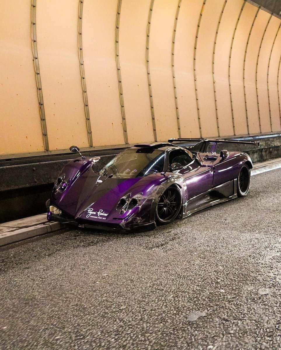 FastestPitStop's tweet photo. The Pagani Zonda 760 LH, which was previously owned by Lewis Hamilton, was crashed yesterday in Wales. 

The car was sold two years ago for 10 million Euros.

Thankfully, the owner is unharmed.

[via Ethan Gale on IG]

#F1 https://t.co/Y4VI9jn3nh