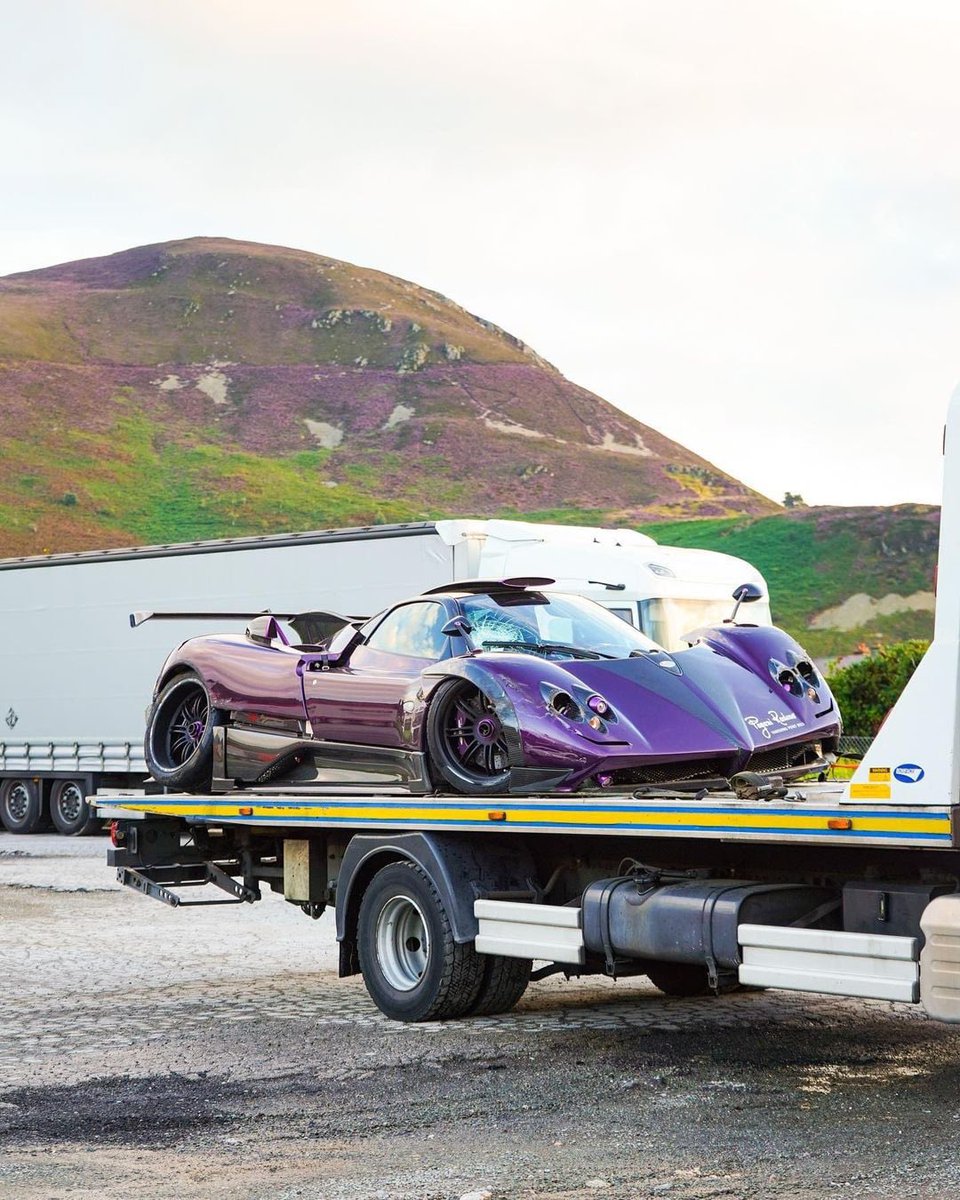 FastestPitStop's tweet photo. The Pagani Zonda 760 LH, which was previously owned by Lewis Hamilton, was crashed yesterday in Wales. 

The car was sold two years ago for 10 million Euros.

Thankfully, the owner is unharmed.

[via Ethan Gale on IG]

#F1 https://t.co/Y4VI9jn3nh