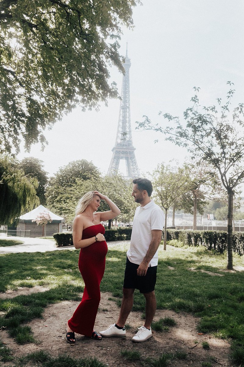 OndcsFinancial's tweet photo. Life update:

The one where we are having a baby … 

We cannot wait to meet you ♥️ 
✨ Baby Rochas due November 

📸 @barrowemma https://t.co/D4ysLNJXNq