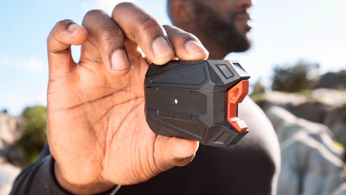 ElementCASE's tweet photo. Defend your AirPods with the Black Ops AirPods Pro X5 Case by Element Case. Military-grade protection and unmatched style for your listening device. 🎧🛡️
https://t.co/ArKZuT4esW
#elementcase #AirpodsPro #airpodsprocase #apple https://t.co/zxR0OrUGCZ