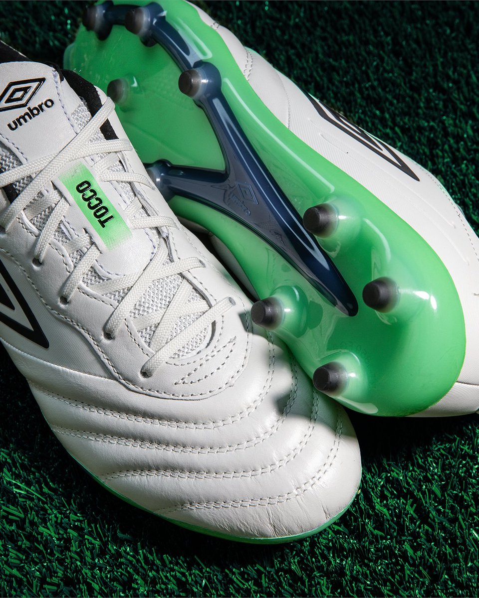 umbro's tweet photo. Your feed just got more interesting 👀📱.

Tocco 3 Pro. On sale now.

#Umbro #ToccoPro #SorryNotSorry https://t.co/KvDAnQcKr8