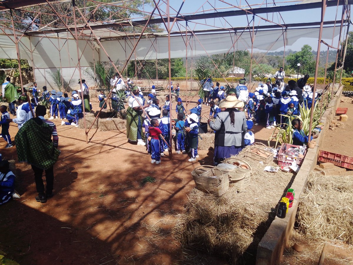 bandpstudycentr's tweet photo. Danai Culture Centre
Teaching learners values, beliefs, and traditions. ECDA to Grade 7 learners visited the centre in groups and learned about traditional artifacts, food, and practices. Activities also included traditional dances and flower painting. https://t.co/lRgh1yxN0r