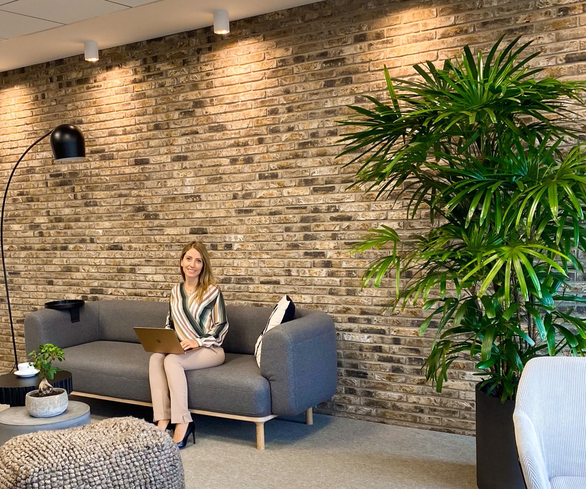 Riskline's tweet photo. Let us introduce you to @draganaki who joined Riskline last month as our Marketing Manager. 🙌 She's based in Belgrade 🇷🇸 and often travels across Europe. #EmployeeSpotlight https://t.co/bKBRDt4gn2