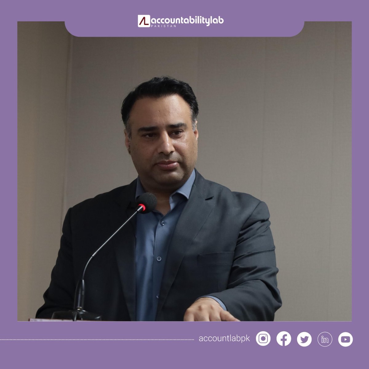 At the seminar on #Civil #Service #Reforms hosted at  #STI, experts stressed to revisit growth strategy by investing in productive sectors having potential to create jobs, boost #exports and contribute significantly to the foreign exchange. 
#Governance #EconomicRecovery