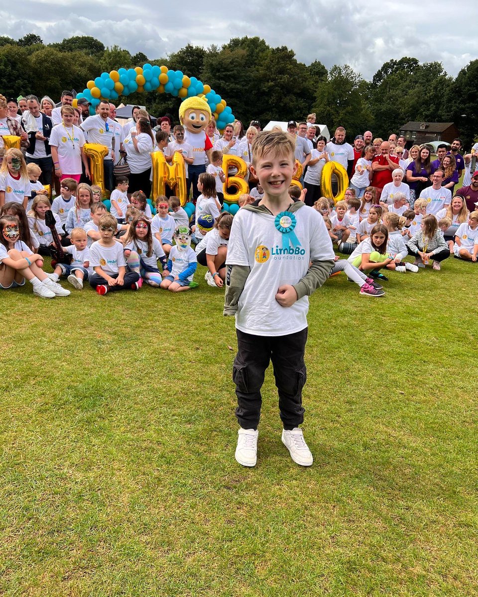 LBofoundation's tweet image. Today is set up day for #teamlimbbo #adventureday tomorrow- 500 signed up, 6 trustees who have spreadsheets, loads of volunteers to put up gazebos and support, t shirts ordered, events booked, weather forecast checked … #wevegotthis #bornready