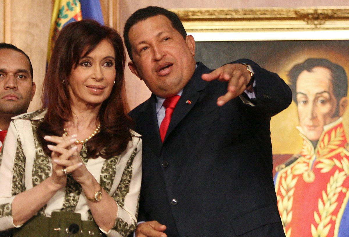 rodriguezccy's tweet photo. Lo que puedo decir a la Argentina de acuerdo a los resultados es: Recuerden que ya Chávez no está para volverlos ayudar. https://t.co/gdLuoU9x0q