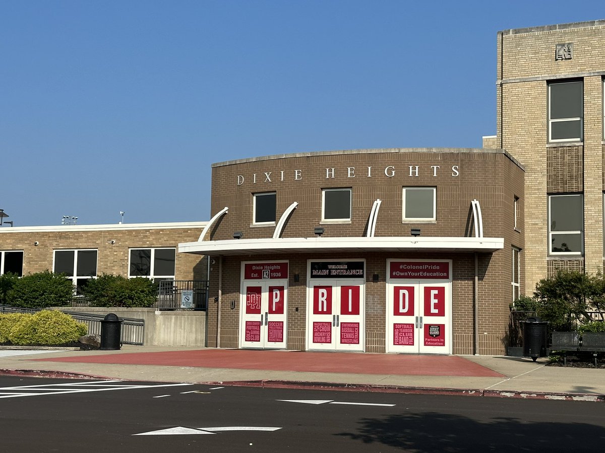 Dixie is having a great first day!! <a href="/DixieHeightsHS/">Dixie Heights High School</a> <a href="/TheKCSD/">Kenton County School District</a>
