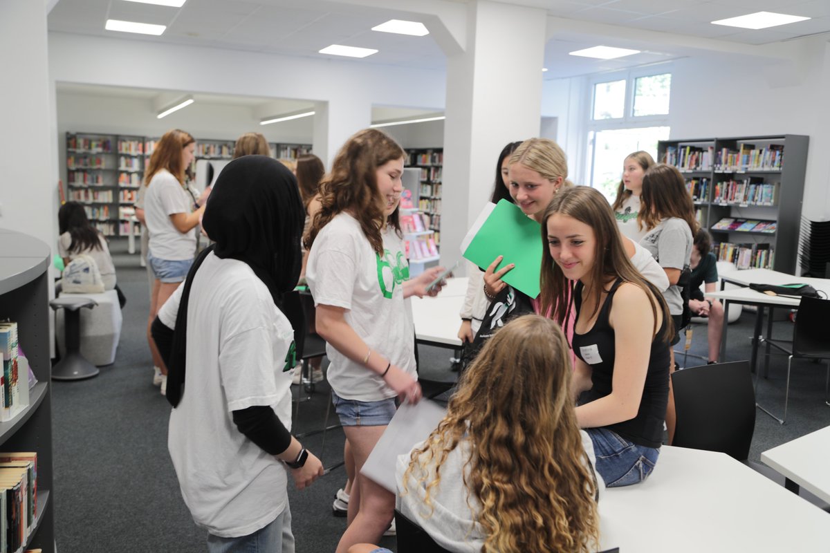 AIS Vienna tweet media