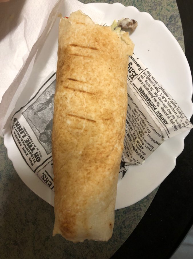 _freeman35g's tweet photo. Visión completa del kebab:
Desde esta vista se puede observar como tiene un volumen variable, siendo la parte de abajo donde menos contenido tiene.
Comparación Kebab actual (izquierda) Kebab #KT4 (derecha) https://t.co/JhUBl8Znad