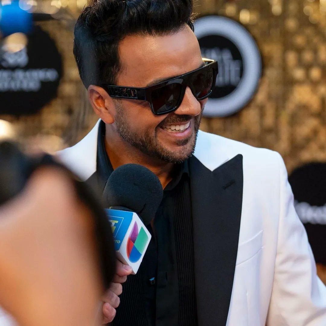 Nancyesfonsi's tweet photo. Guapo por donde lo mires
@LuisFonsi 
@Fonsisangels https://t.co/OW036WPcs9