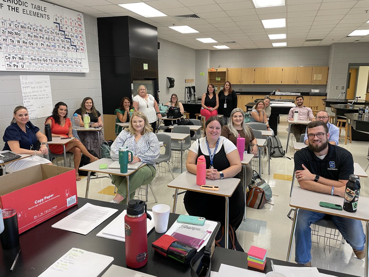 QueenieHall1's tweet photo. This is what teacher leadership looks like. So proud of these ELA and Social Studies teachers who facilitated sessions at our opening PLC Conference @RockHillSchools #RockSolid Hope everyone has a great start to the school year! https://t.co/rkJ0Gt7b7d