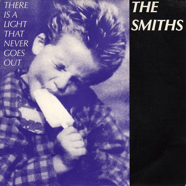 #オールタイムUKベストソング100
4.The Smiths-There Is a Light That Never Goes Out/1986(558pt)
'今夜僕を連れ出して'、'家になんか帰りたくない'、'10tトラックに轢き殺されても君の側で死ねるなら幸せ'と内向的な若者の孤独や憂鬱、ロマンチックさを余す事なく優美なサウンドと共に表した。