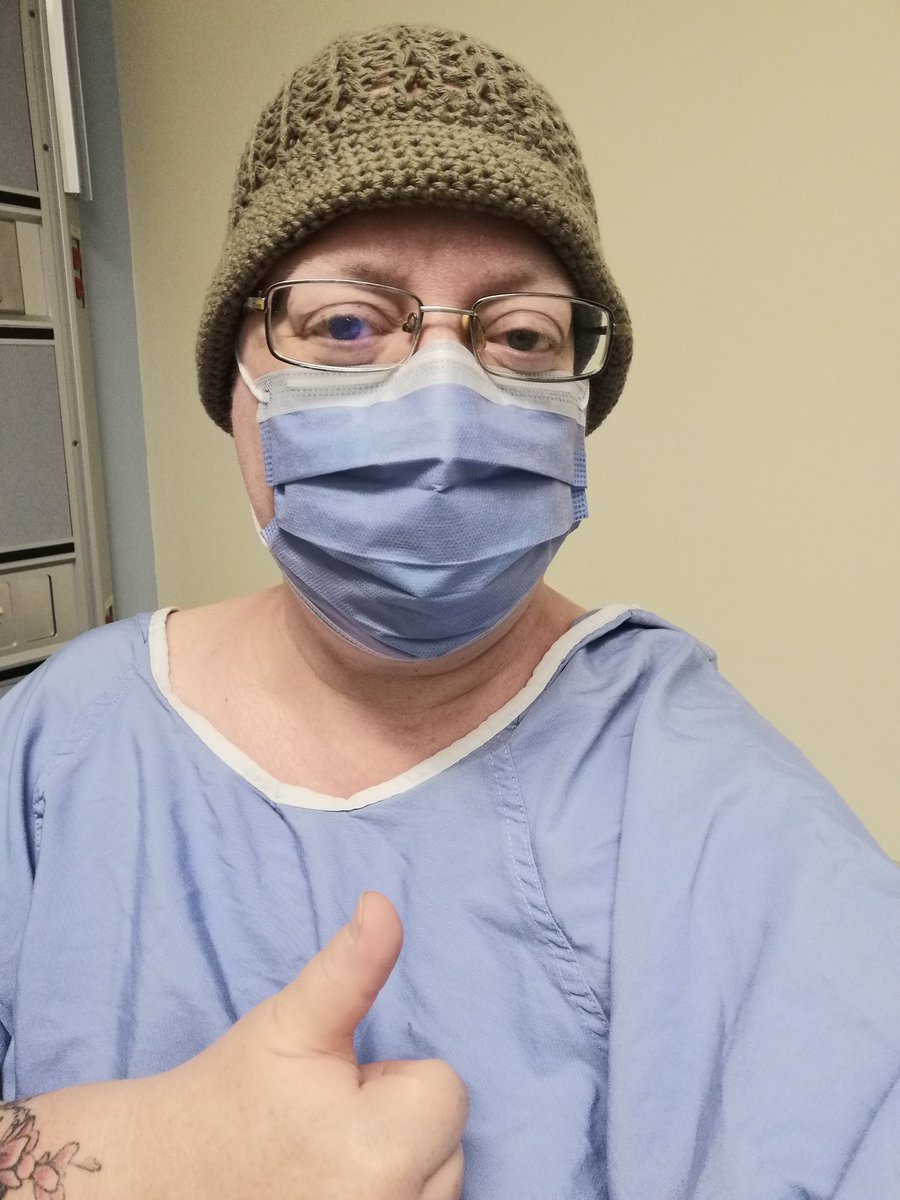 It's tumour eviction day! I'm slightly terrified as I've never gone under the knife before, but I'm sure the Ativan will help. 😅 LET'S GO!
#fuckcancer #cancersucks #breastcancerawareness #her2positive #guelphgeneralhospital