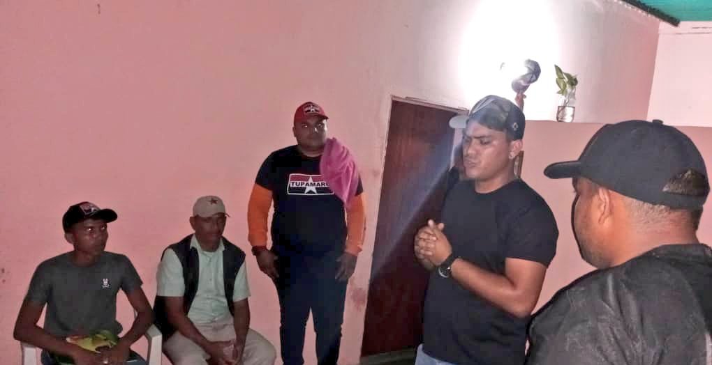 Mrt_Fco_Miranda's tweet photo. Estructura municipal y militancia tupamaro recibe a la estructura regional en nuestro municipio para dar continuidad a la gira por el estado Guarico propagando los nuevos estatutos del partido
#InnovarParaCrecer 
@NicolasMaduro 
@HAbreuMRT https://t.co/7ROPA737oQ