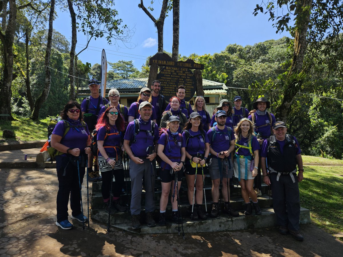 HighestHarp's tweet photo. What a send-off we had💜
There was a spectacular welcome waiting for us at #MachameGate🗻
Irish Ambassador Mary O'Neill &amp; Permanent Secretary, Ministry of Natural Resources &amp; Tourism, Hassan Abbas were gracious enough to wish us well!
#HighestHarp #Kilimanjaro #CF #CFI https://t.co/Fzk3UR16XT