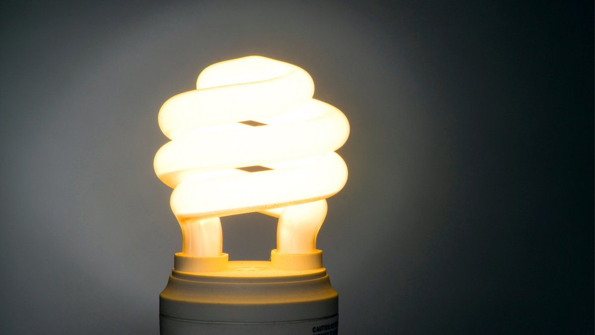 ACElecConnect's tweet image. Happy National #TellAJokeDay! Why don&apos;t energy sources go to school? Because they&apos;re already bright! 💡️😄 Share your favorite energy-related jokes in the comments below! #EnergyHumor