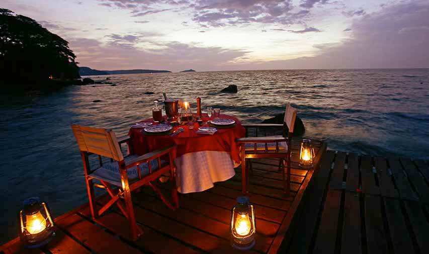 Stejos_Tours's tweet photo. Mfangano Island Lodge Lake Victoria.

Nestled among towering fig trees and far from the noise Mfangano lodge is a peaceful haven an ideal escape from the daily hustles . The lodge has best lake views and majestic sunset.
Book now
0795046018
0799030781
0715293975 https://t.co/MB8qy4oYng