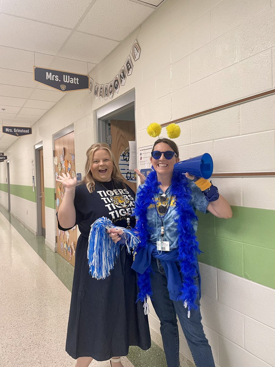 Happy Blue &amp; Gold Win It Wednesday!!! I think I know who will get the most points.. 👀💙💛 <a href="/ctetigers/">Cumberland Trace ES</a> <a href="/MrsDarnell_CTE/">Lori Darnell</a> <a href="/MrsWillis_CTE/">Amanda Willis</a>