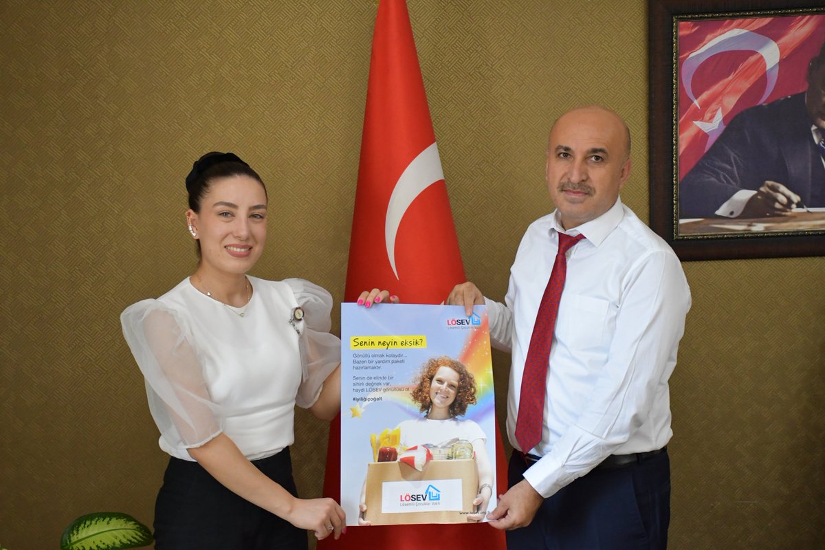 LÖSEV Kayseri İrtibat Ofisi Aktif İletişim Personeli Kübra Nur DİRGEN, İl Milli Eğitim Müdürümüz Sn.Memet POLAT'ı ziyaret ederek, vakfın düzenlediği İnci Projesi konusunda Müdürümüz Sn. Memet POLAT'a bilgi verdi.

<a href="/tcmeb/">Millî Eğitim Bakanlığı</a> <a href="/Yusuf__Tekin/">Yusuf Tekin</a> <a href="/nevsehirvalilik/">T.C. Nevşehir Valiliği</a> <a href="/MemetPolat0247/">Memet Polat</a>