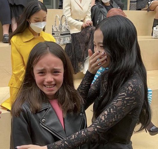 poyyoysak's tweet image. ข่าวดีเร็วๆนี้ค่ะบลิ้ง          แบ้กพิ้งวงแตกแล้วนะคะ