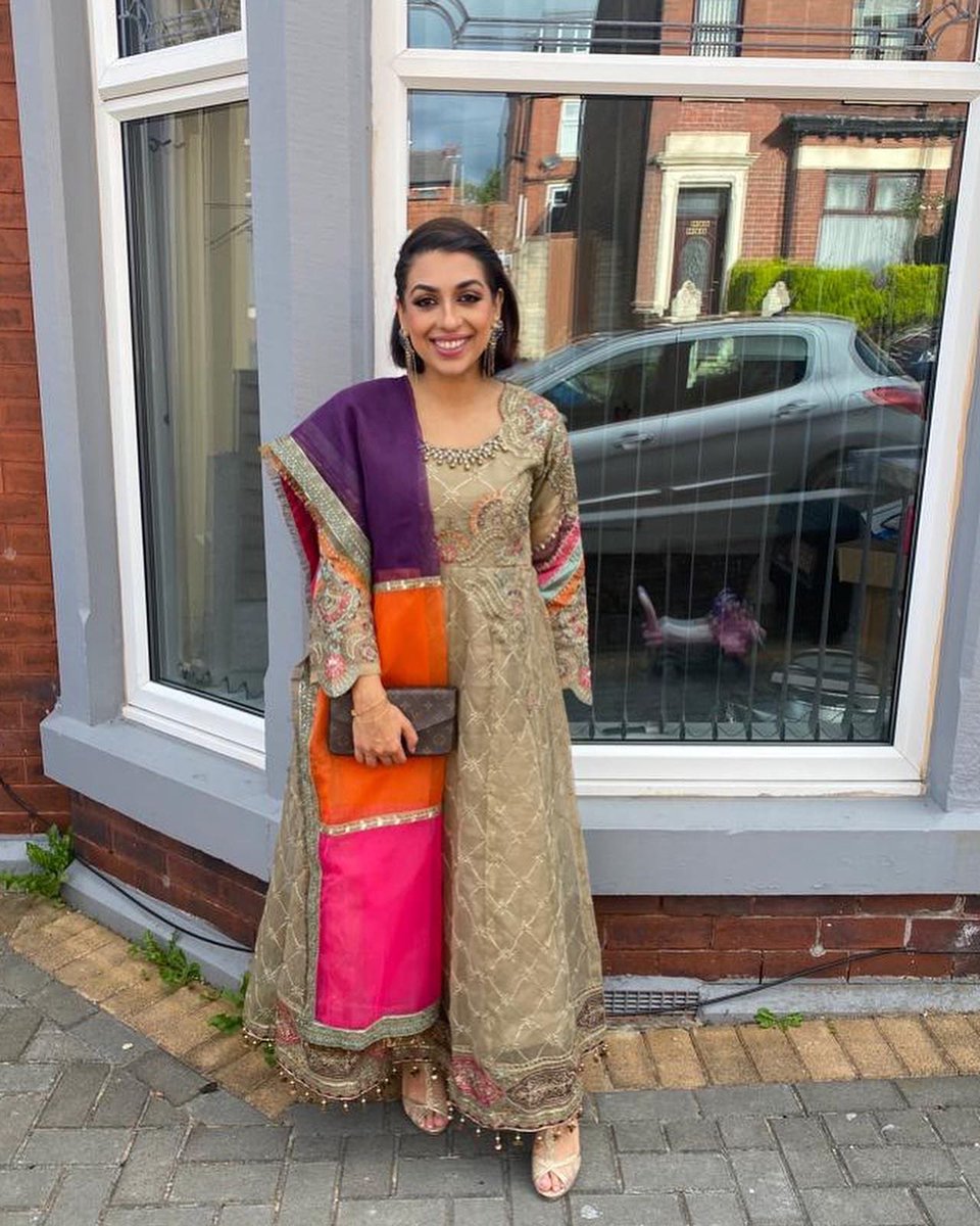 shysteee2018's tweet image. Last night was the last wedding we attended and my God has it been testing times 😅
Anyways I made a collection of the outfits I wore 🤫
