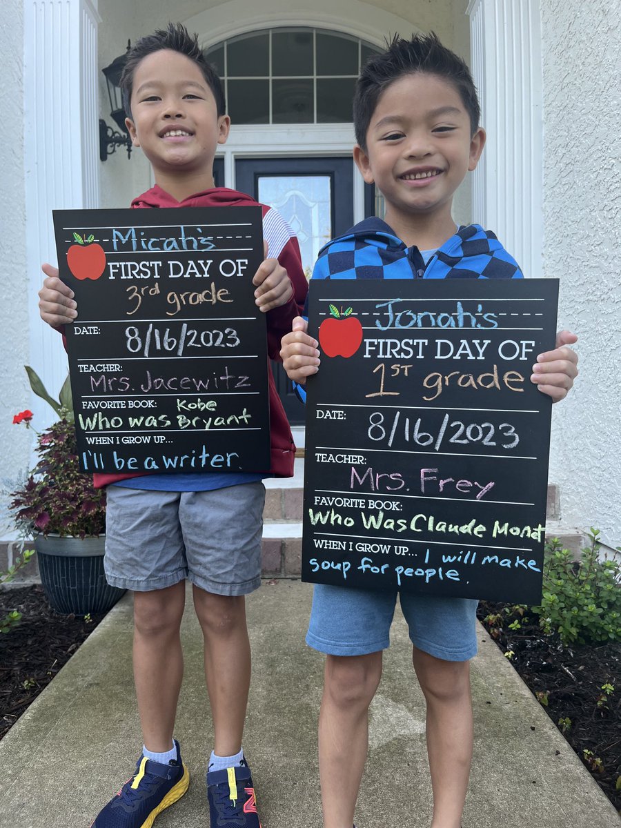 curtisjay1's tweet photo. Happy 1st day of school #JayBros https://t.co/WS44i9cRvl