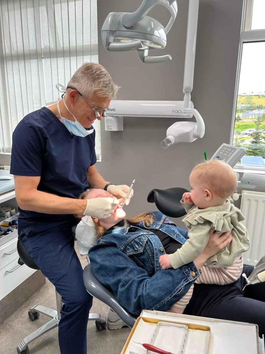 Þegar barnið vill BARA vera hjá mömmu sinni Engin vandamál, bara lausnir