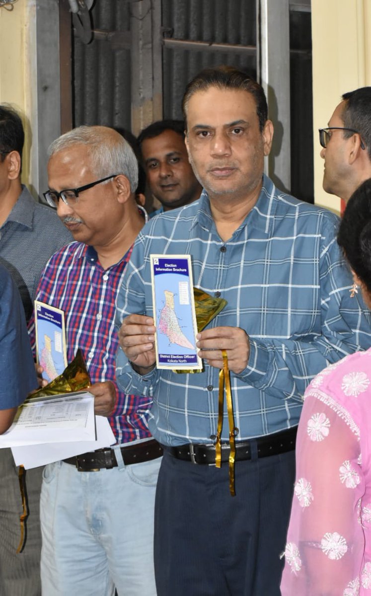 deokolnorth's tweet photo. Inauguration Programme of District Information Kiosk under SVEEP, Kolkata North #KolkataVotes https://t.co/kBezwIThod