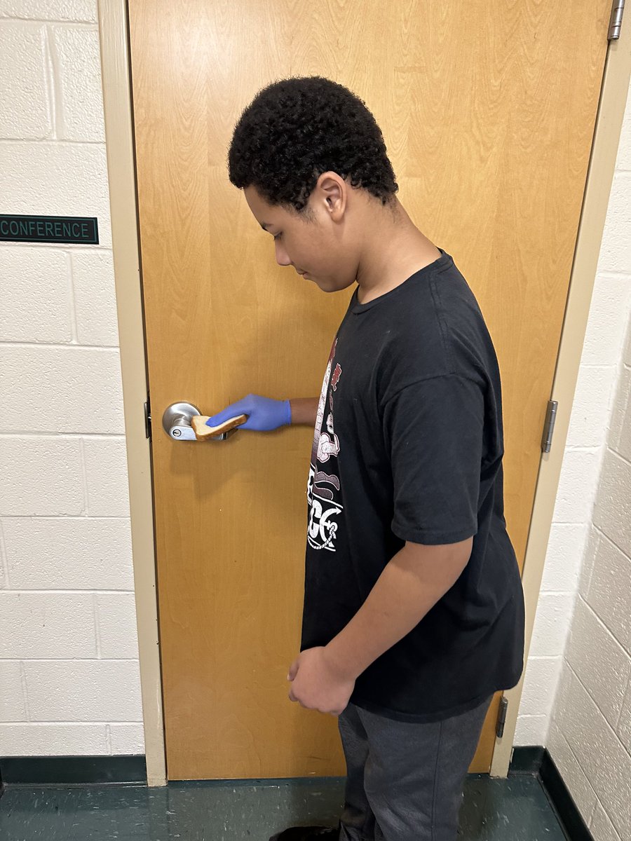 Haley Barkley tweet media