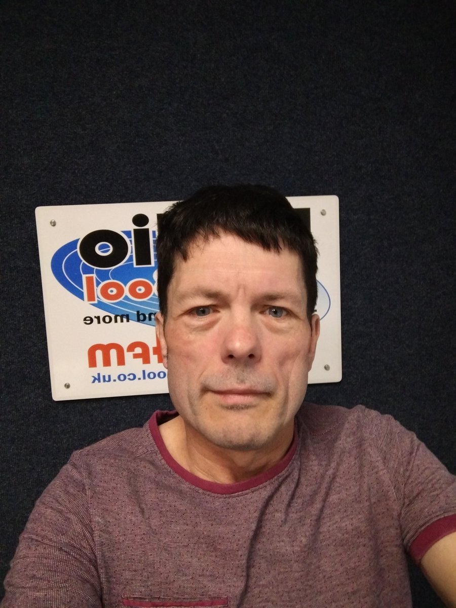 TheasbyLee's tweet photo. Lee here till 1 for your Wednesday and a stellar lineup for our #threefromone hour later #TheMorningShow #yourlocalstation @radiohartlepool https://t.co/LIHIzecEPZ