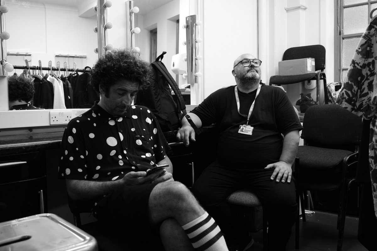 blckstn_studio's tweet photo. 🥁 Il y a un an, j'accompagnai les @Fills_Monkey au @edfringe durant près d'un mois, et en voici un aperçu !

#fillsmonkey #photos #videos #communitymanagement #edfringe #edinburgh https://t.co/Gw90iGjvdW