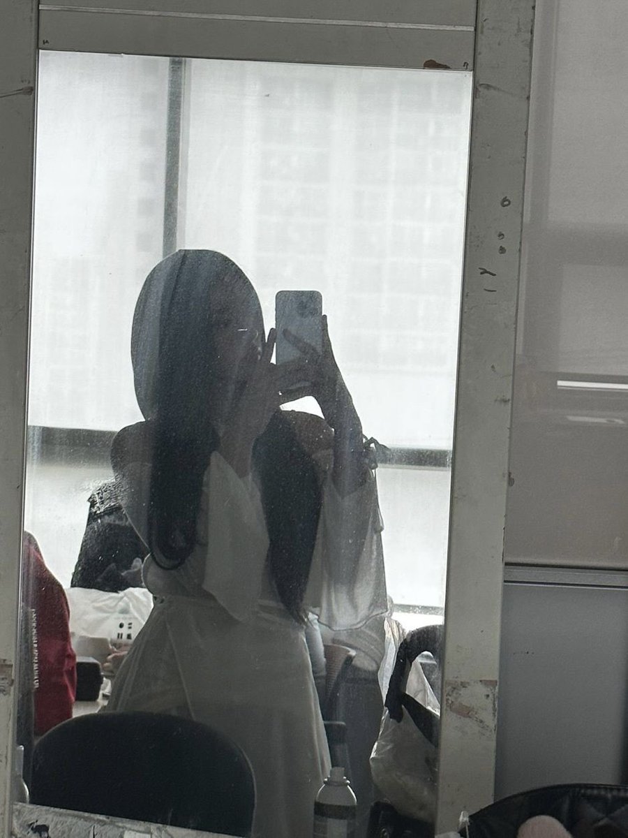 minji pics tweet media