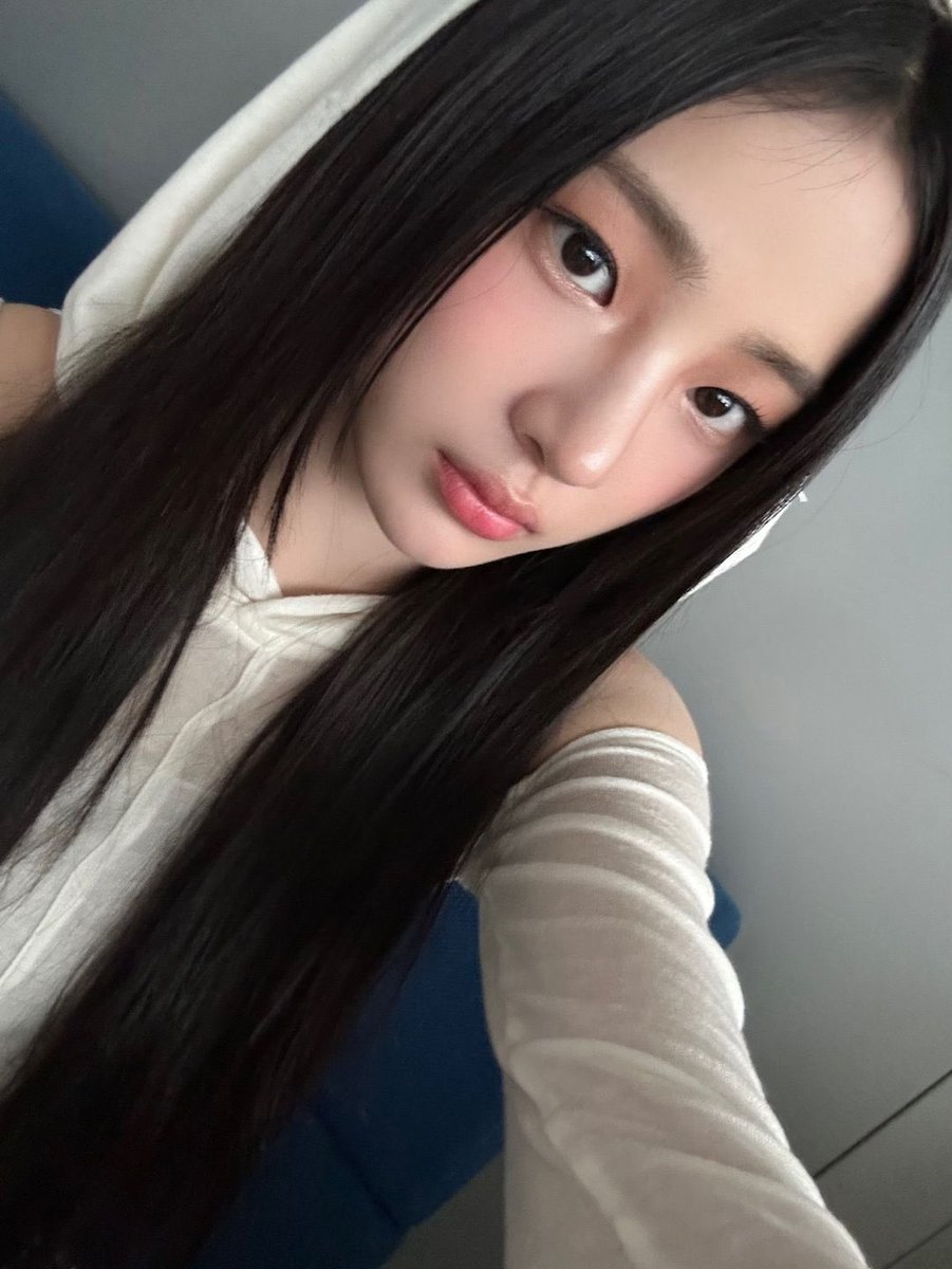 minji pics tweet media