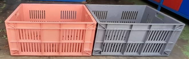 PlasticRwanda's tweet photo. We have Plastic Storage Crates for you in #PlasticRwanda we are specialized in producing good quality. @RwandAgriExport @SaipCdat @MiniYouthRwanda @FAO @RTDARwanda All colors https://t.co/rjXr0kRgC1