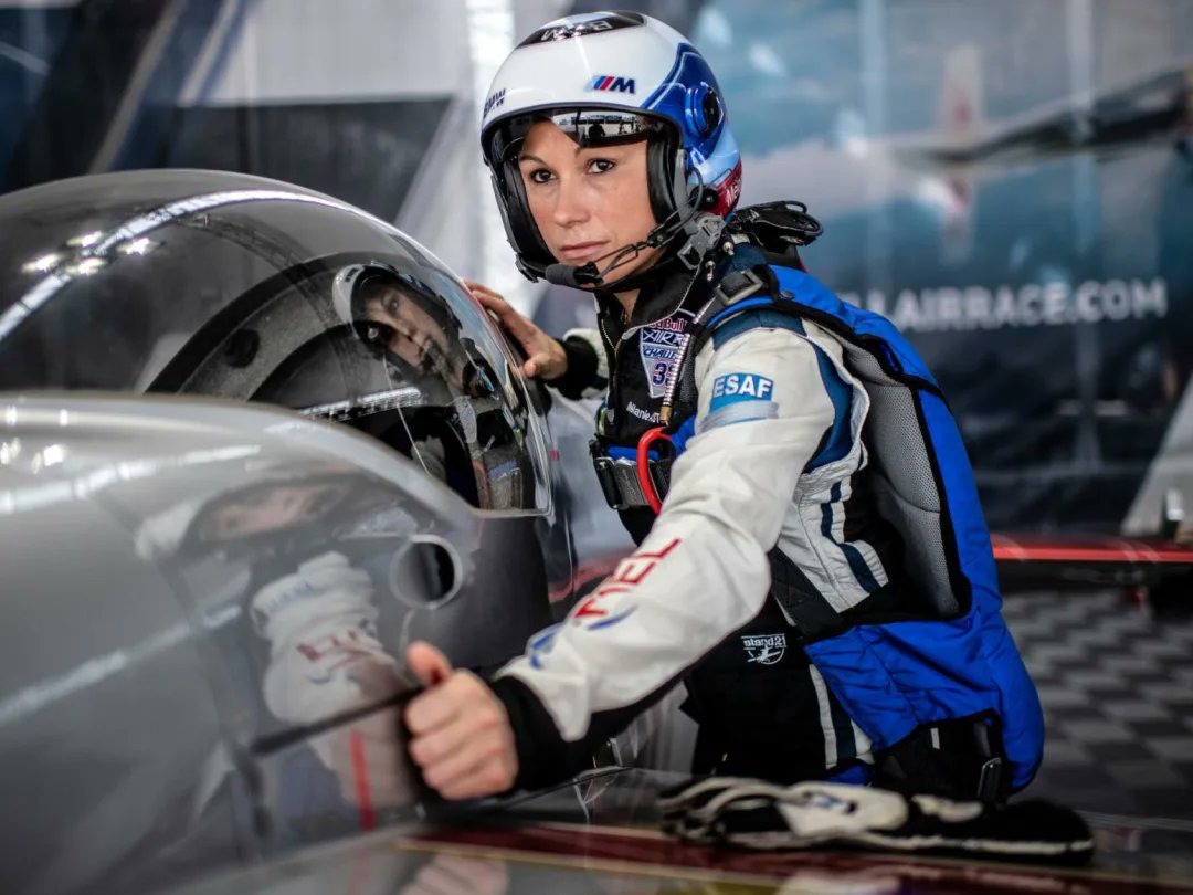 JulienDigoit's tweet image. Bonjour à toutes et tous, Si vous voulez aider une pilote aussi sympathyque que talentueuse, Mélanie ASTLES, à participer aux Championnat du Monde de Voltige Advanced 2023 à Vegas, cliuez sur le lien ci-dessous 👇 #WAAC2023 #aerobatics #voltige #vegas
leetchi.com/fr/c/vos-ailes…